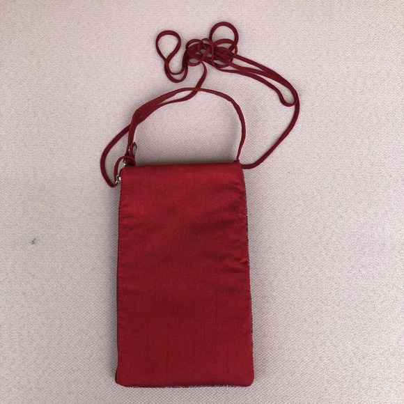Bamboo Trading Company Red Wine Lovers Club Bag Beaded Phone Crossbody, Merlot - Picture 10 of 14
